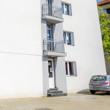 Apartament Cu O Camera อาราด ภายนอก รูปภาพ